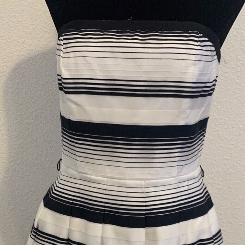 White House Black Market Striped Strapless Party Sun Dress Women's Size 2 - Picture 3 of 14